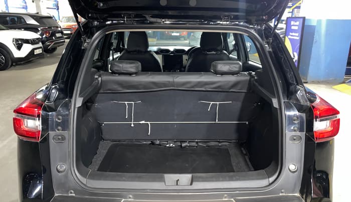 2024 Nissan MAGNITE XE, Petrol, Manual, 7,525 km, Boot Inside
