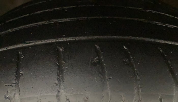 2023 Hyundai NEW I20 Sportz 1.2 IVT, Petrol, Automatic, 36,284 km, Left Front Tyre Tread