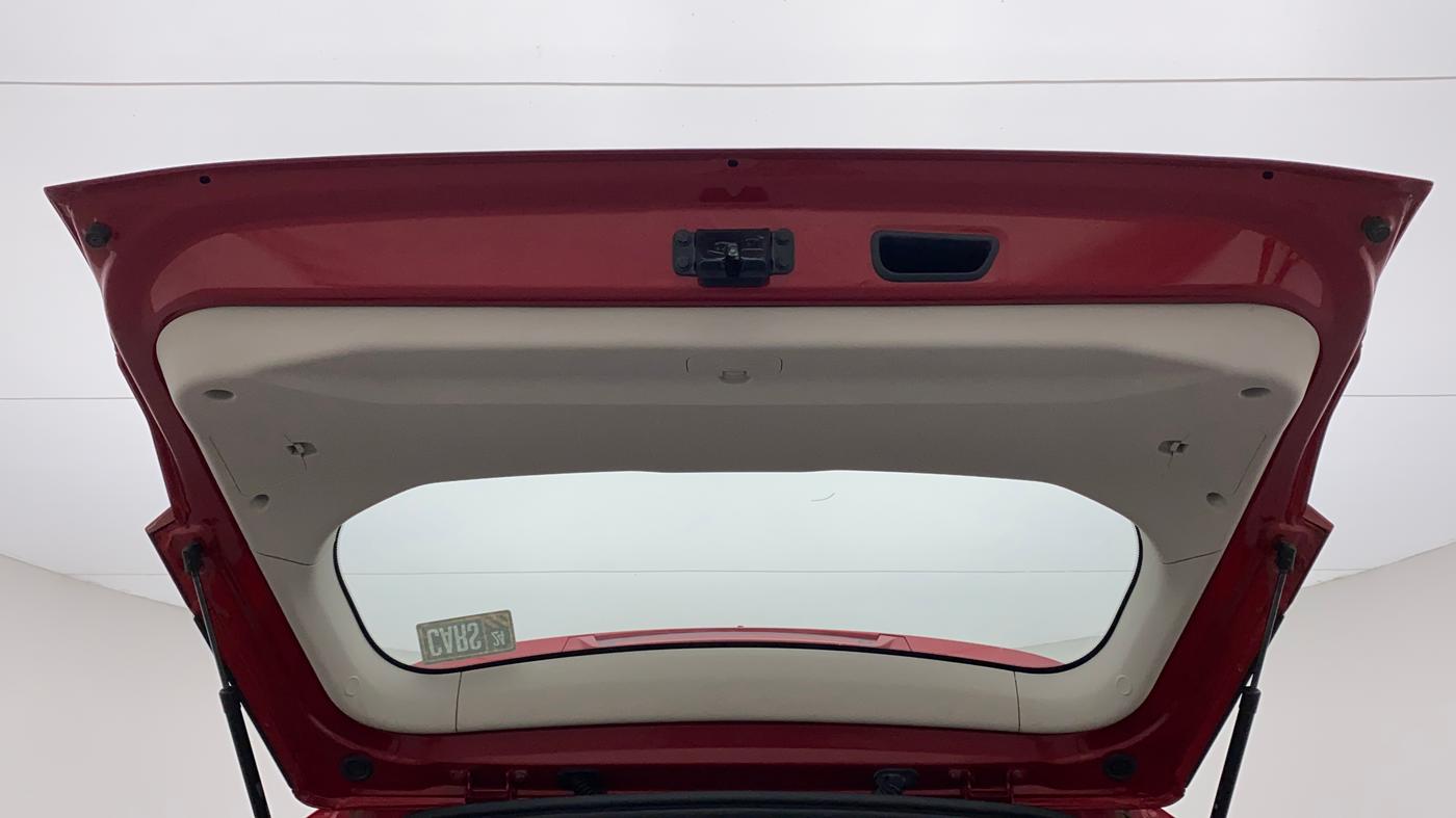 2021 Mahindra XUV300 W6 1.5 DIESEL AMT, Diesel, Automatic, 29,321 km, Boot Door Open