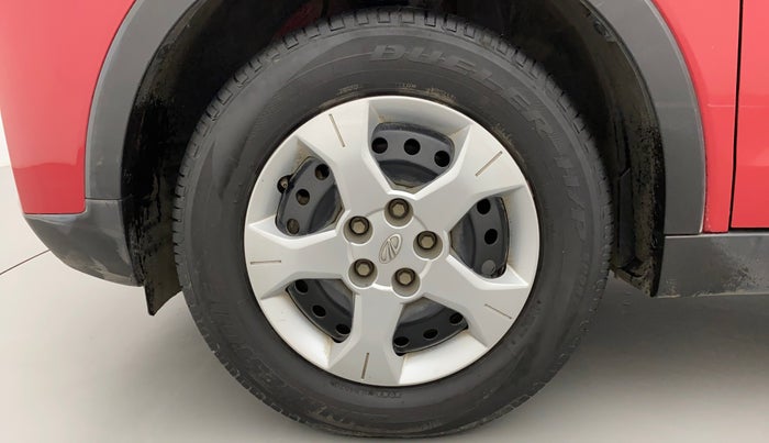 2021 Mahindra XUV300 W6 1.5 DIESEL AMT, Diesel, Automatic, 29,321 km, Left Front Wheel