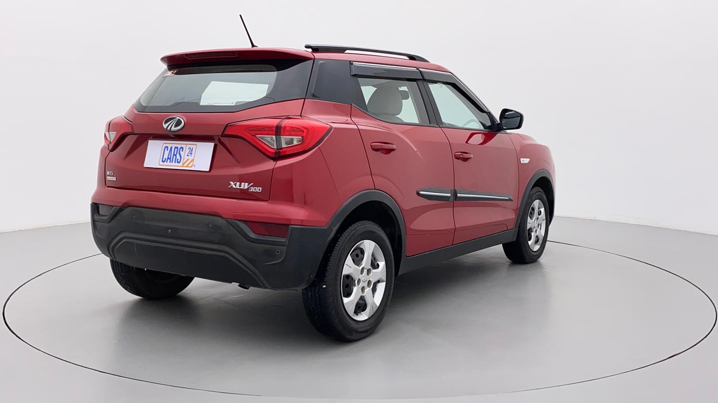 2021 Mahindra XUV300 W6 1.5 DIESEL AMT, Diesel, Automatic, 29,321 km, Right Back Diagonal