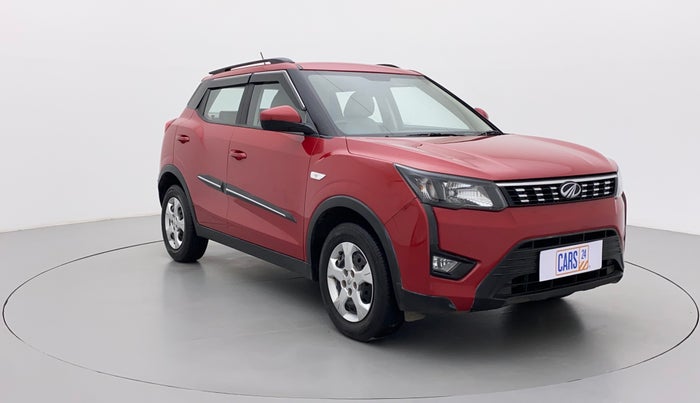 2021 Mahindra XUV300 W6 1.5 DIESEL AMT, Diesel, Automatic, 29,321 km, Right Front Diagonal