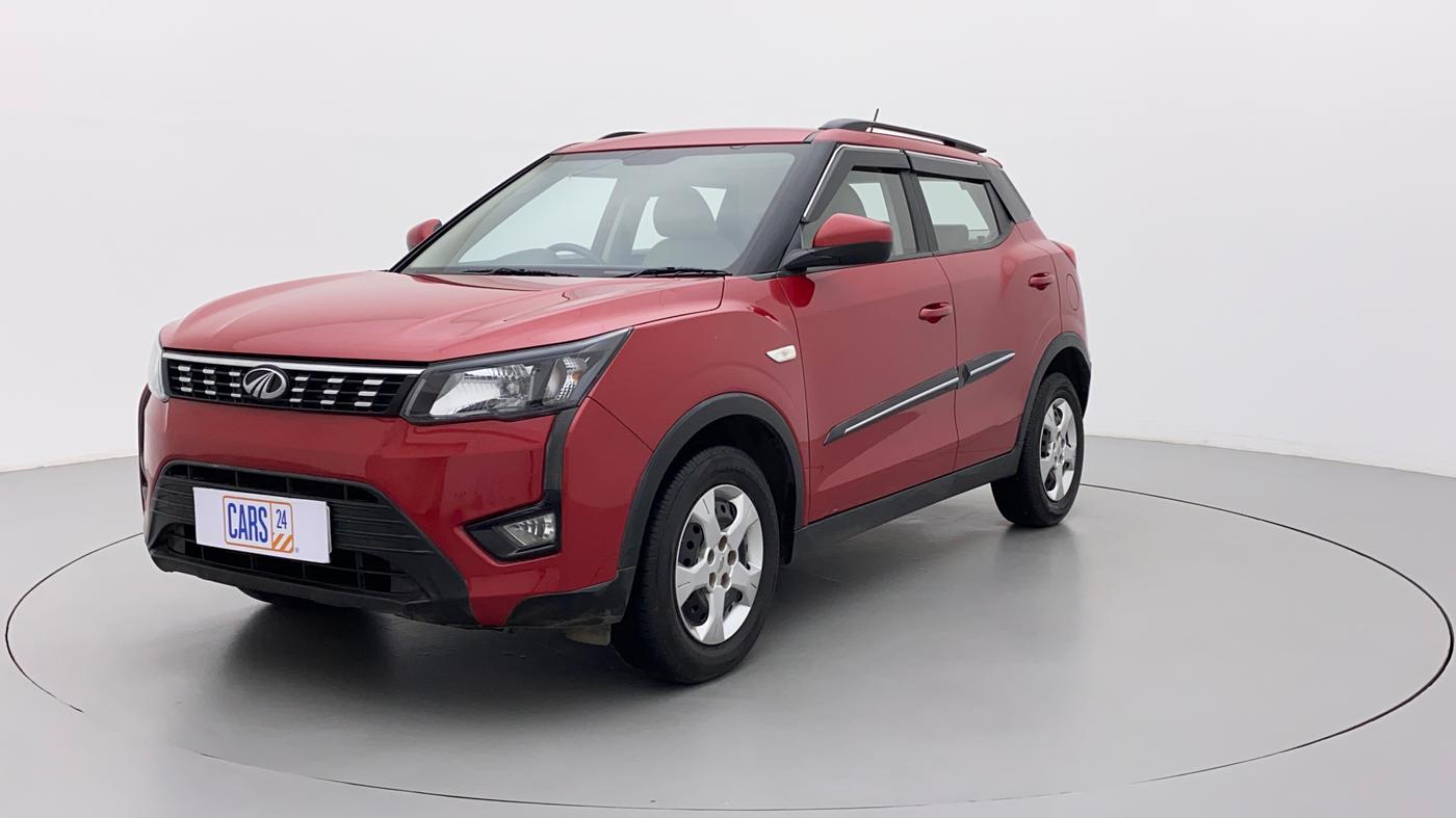 2021 Mahindra XUV300 W6 1.5 DIESEL AMT, Diesel, Automatic, 29,321 km, Left Front Diagonal
