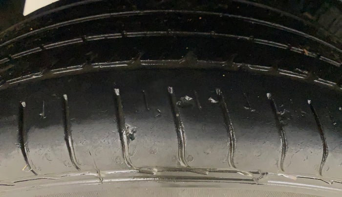 2022 Tata NEXON XM DIESEL, Diesel, Manual, 73,242 km, Right Rear Tyre Tread