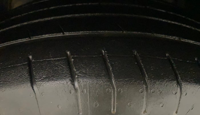 2022 Tata NEXON XM DIESEL, Diesel, Manual, 73,242 km, Left Front Tyre Tread