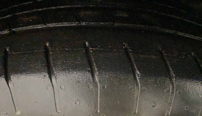 2022 Tata NEXON XM DIESEL, Diesel, Manual, 73,242 km, Right Front Tyre Tread