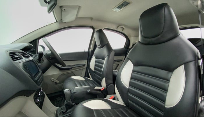2018 Tata Tiago XE 1.2 REVOTRON, Petrol, Manual, 53,797 km, Right Side Front Door Cabin