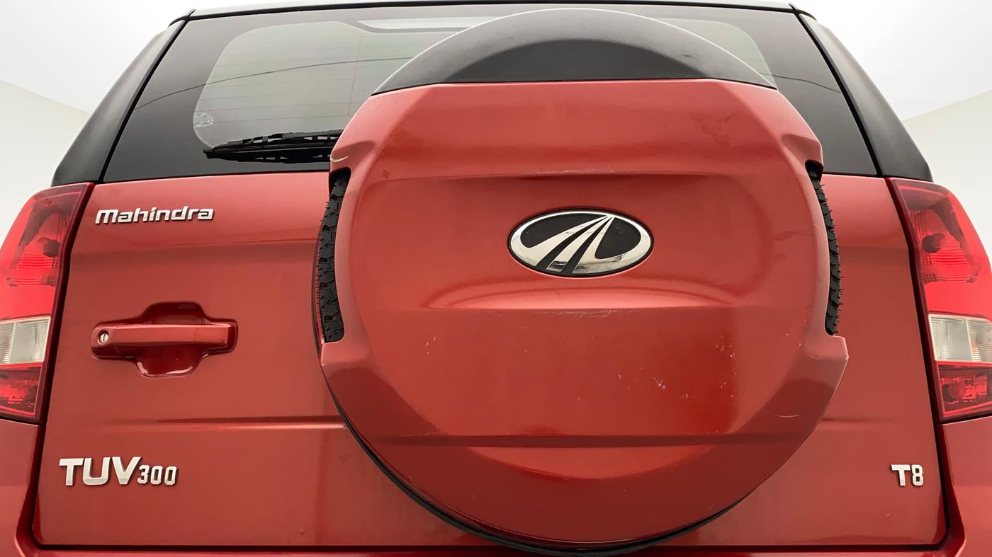 2017 Mahindra TUV300 T8, Diesel, Manual, 49,998 km, Spare Tyre