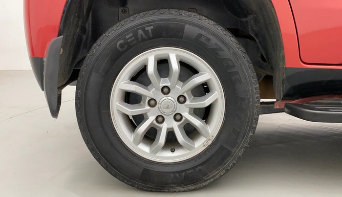 2017 Mahindra TUV300 T8, Diesel, Manual, 49,998 km, Right Rear Wheel