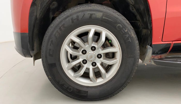 2017 Mahindra TUV300 T8, Diesel, Manual, 49,998 km, Left Front Wheel