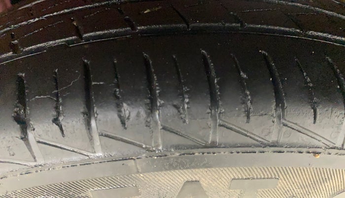 2020 Maruti Alto VXI PLUS, Petrol, Manual, 43,009 km, Left Rear Tyre Tread