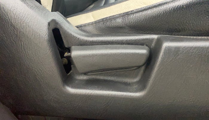 2020 Maruti Alto VXI PLUS, Petrol, Manual, 43,009 km, Driver Side Adjustment Panel