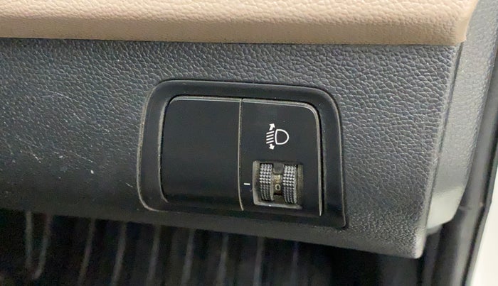2017 Hyundai Elite i20 ASTA 1.2, Petrol, Manual, 78,546 km, Dashboard - Headlight height adjustment not working