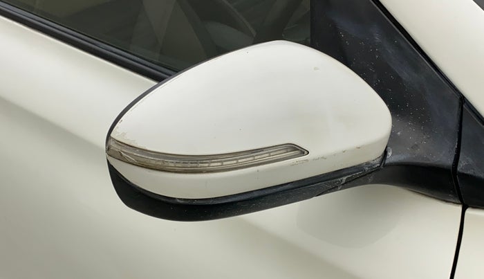 2017 Hyundai Elite i20 ASTA 1.2, Petrol, Manual, 78,546 km, Right rear-view mirror - Cover has minor damage