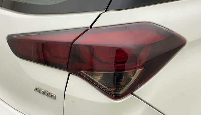 2017 Hyundai Elite i20 ASTA 1.2, Petrol, Manual, 78,546 km, Right tail light - Minor damage