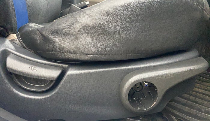 2015 Hyundai Xcent S 1.2, Petrol, Manual, 96,630 km, Driver Side Adjustment Panel