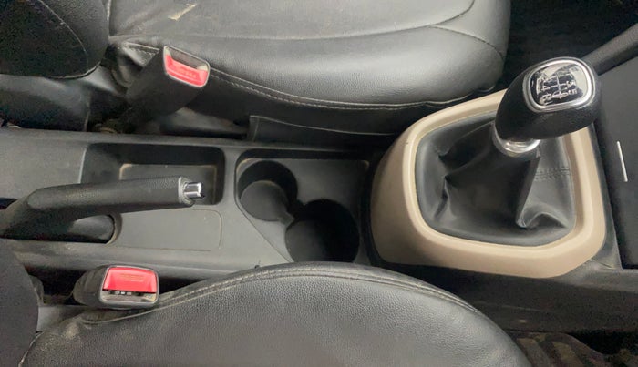 2015 Hyundai Xcent S 1.2, Petrol, Manual, 96,630 km, Gear Lever