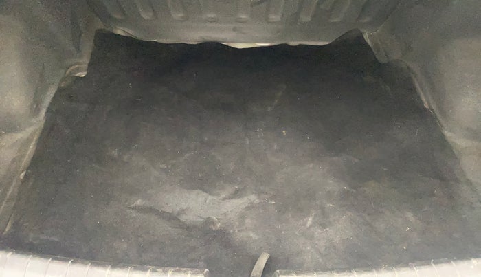 2015 Hyundai Xcent S 1.2, Petrol, Manual, 96,630 km, Boot Inside