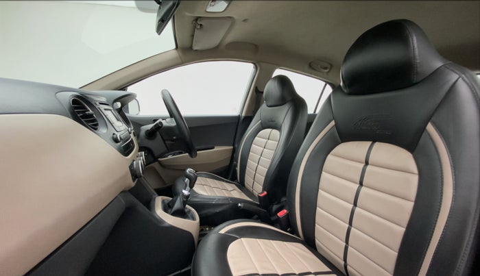 2015 Hyundai Grand i10 SPORTZ 1.1 CRDI, Diesel, Manual, 87,152 km, Right Side Front Door Cabin