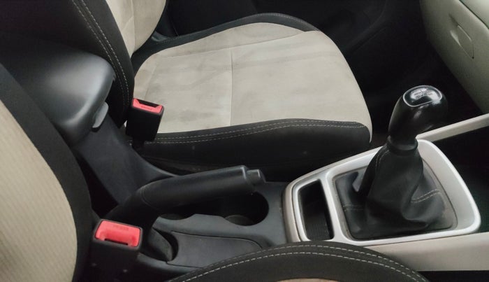 2023 Hyundai VENUE S(O) 1.2, Petrol, Manual, 89,108 km, Gear Lever