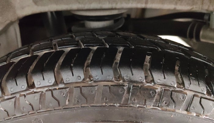 2017 Maruti Alto 800 LXI, Petrol, Manual, 2,373 km, Left Rear Tyre Tread