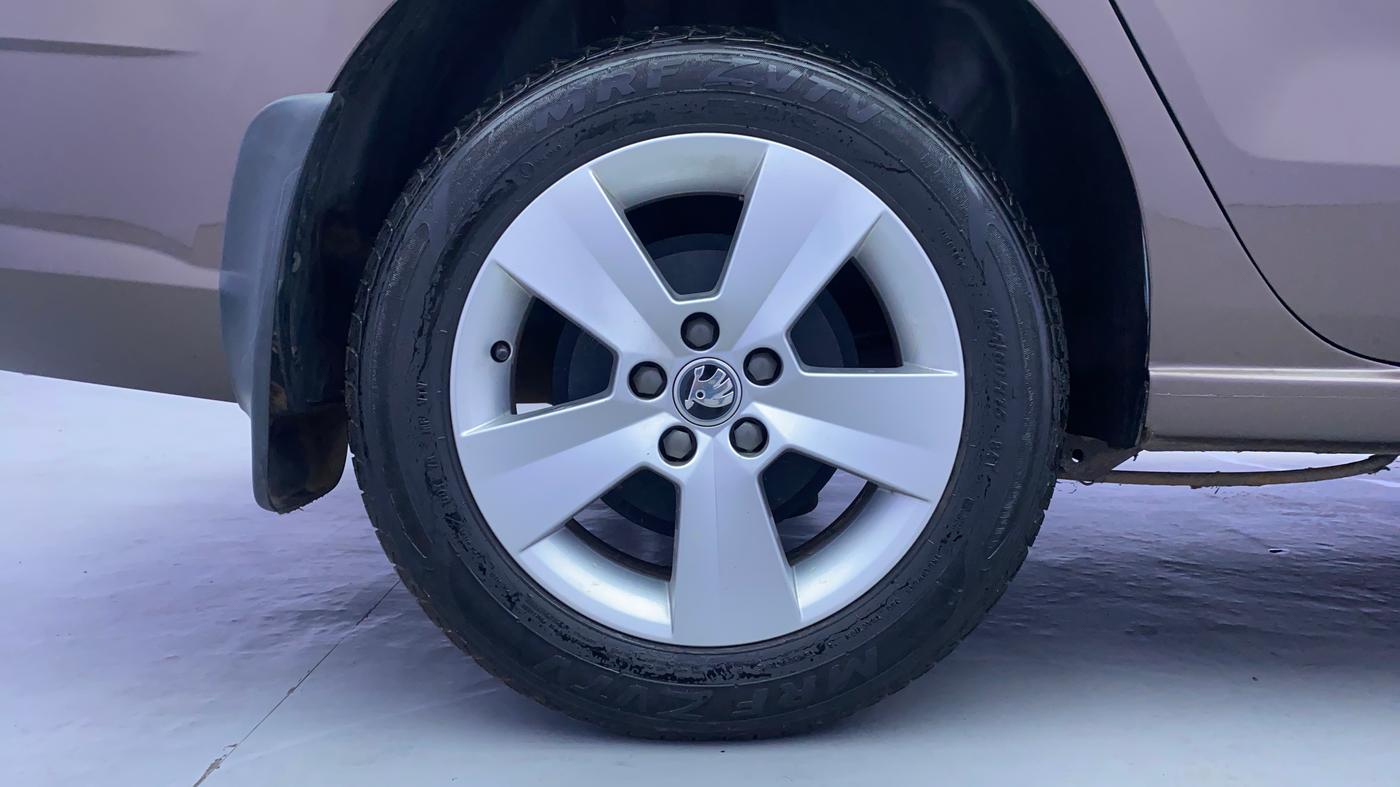 2021 Skoda Rapid AMBITION AT TSI, Petrol, Automatic, 20,450 km, Right Rear Wheel