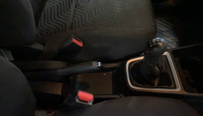 2018 Maruti Swift VXI, Petrol, Manual, 51,516 km, Gear Lever