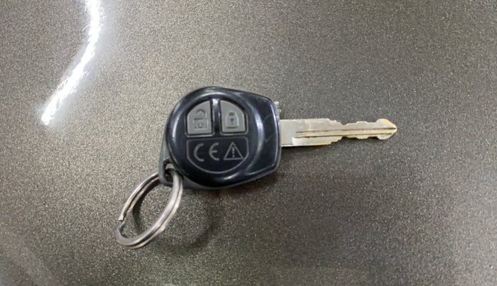 2018 Maruti Swift VXI, Petrol, Manual, 51,516 km, Key Close Up