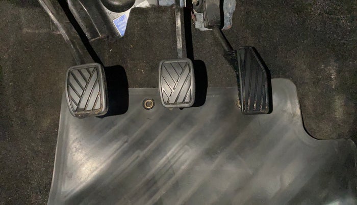 2018 Maruti Swift VXI, Petrol, Manual, 51,516 km, Pedals