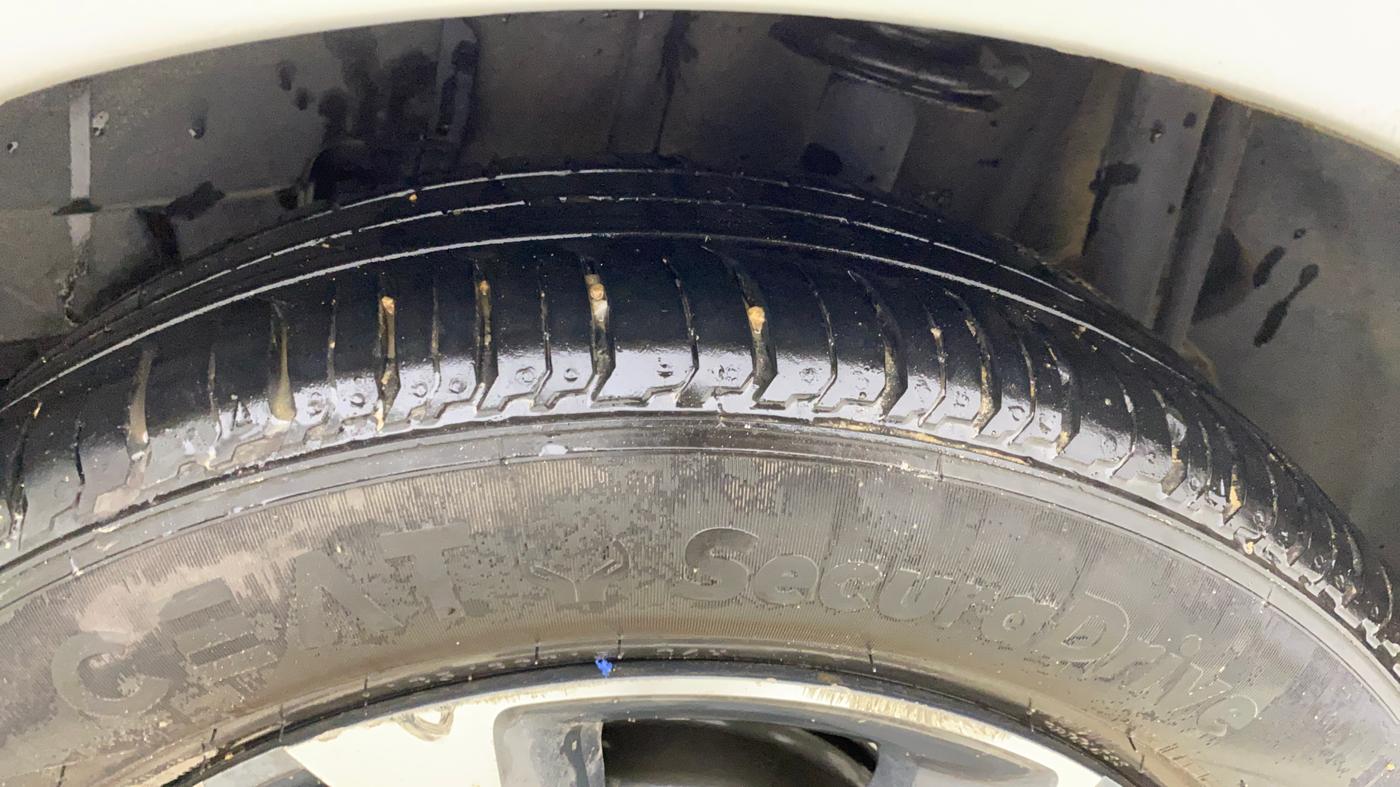2017 Tata TIGOR XZ (O) PETROL, Petrol, Manual, 60,831 km, Left Rear Tyre Tread