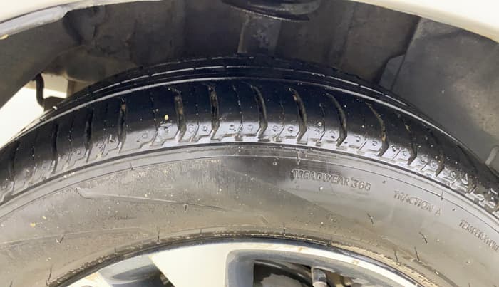 2017 Tata TIGOR XZ (O) PETROL, Petrol, Manual, 60,831 km, Right Rear Tyre Tread