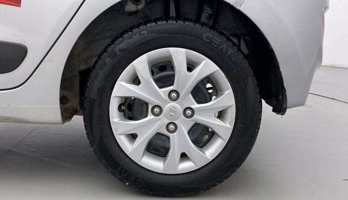 2015 Hyundai Grand i10 SPORTZ 1.2 KAPPA VTVT, Petrol, Manual, 96,954 km, Left Rear Wheel