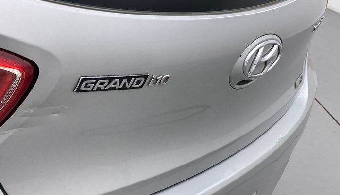 2015 Hyundai Grand i10 SPORTZ 1.2 KAPPA VTVT, Petrol, Manual, 96,954 km, Dicky (Boot door) - Slightly dented