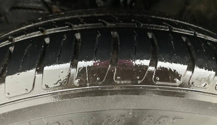 2019 Maruti Swift VXI, Petrol, Manual, 11,380 km, Left Front Tyre Tread