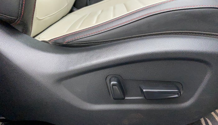 2019 KIA SELTOS GTX+ 1.4 MT, Petrol, Manual, 5,931 km, Driver Side Adjustment Panel