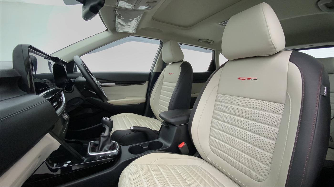 2019 KIA SELTOS GTX+ 1.4 MT, Petrol, Manual, 5,931 km, Right Side Front Door Cabin