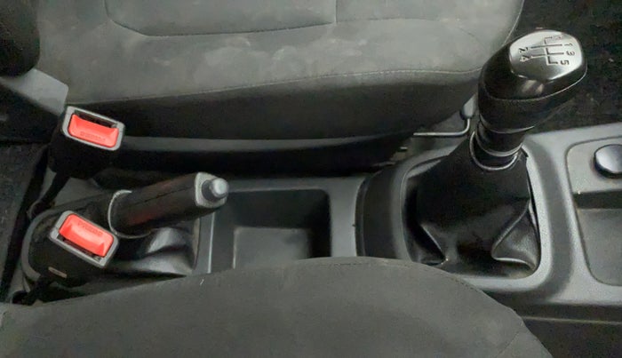 2015 Renault Kwid RXT 0.8, Petrol, Manual, 53,431 km, Gear Lever