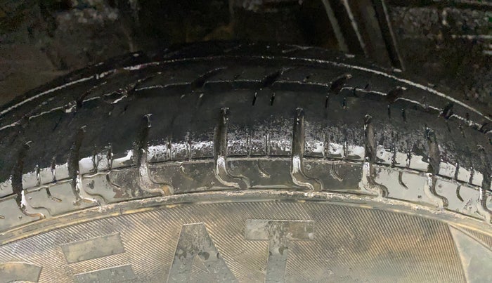 2015 Renault Kwid RXT 0.8, Petrol, Manual, 53,431 km, Right Rear Tyre Tread