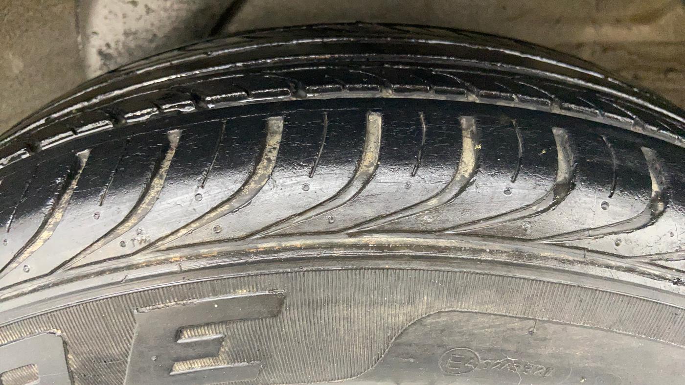 2010 Hyundai i20 SPORTZ 1.2 O, Petrol, Manual, 32,694 km, Left Rear Tyre Tread