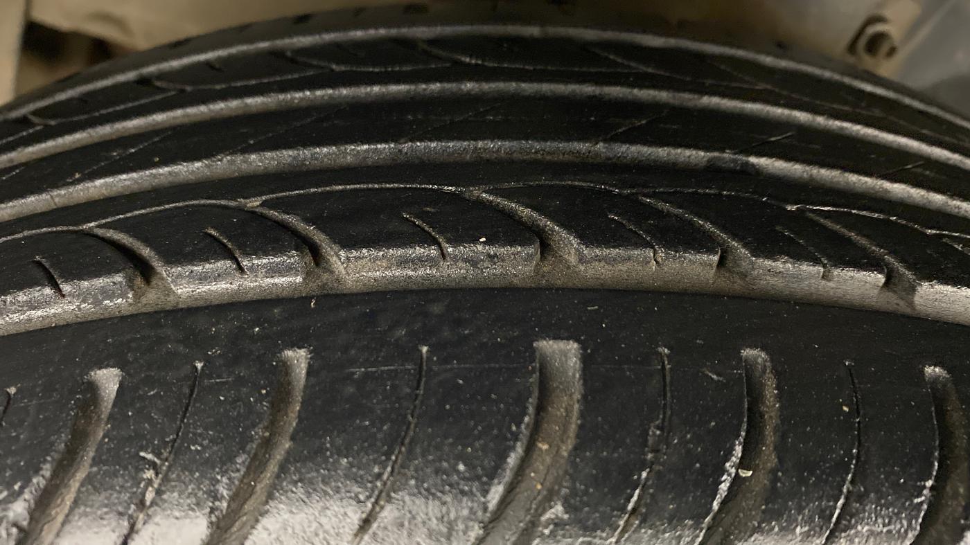 2010 Ford Figo 1.2 EXI DURATEC, Petrol, Manual, 53,131 km, Left Front Tyre Tread