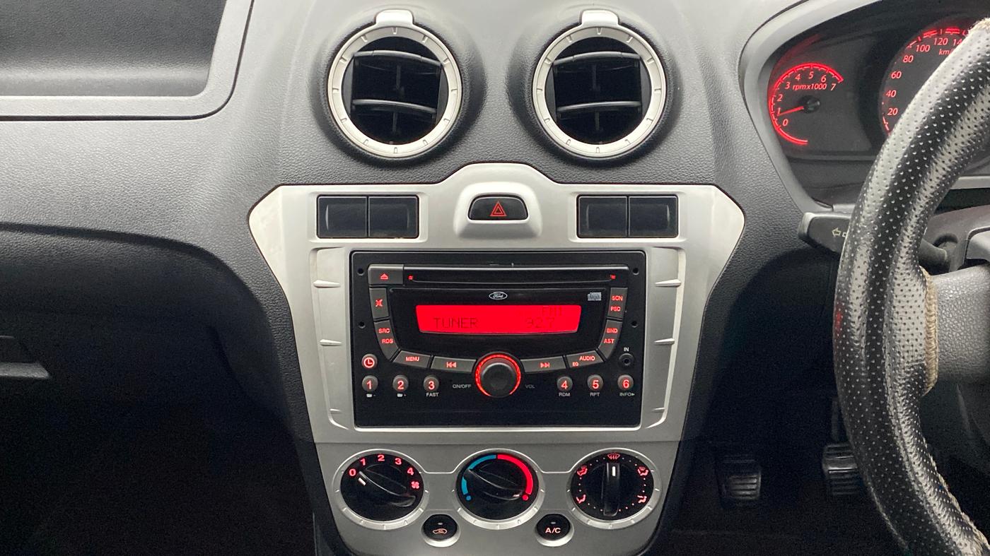 2010 Ford Figo 1.2 EXI DURATEC, Petrol, Manual, 53,131 km, Air Conditioner