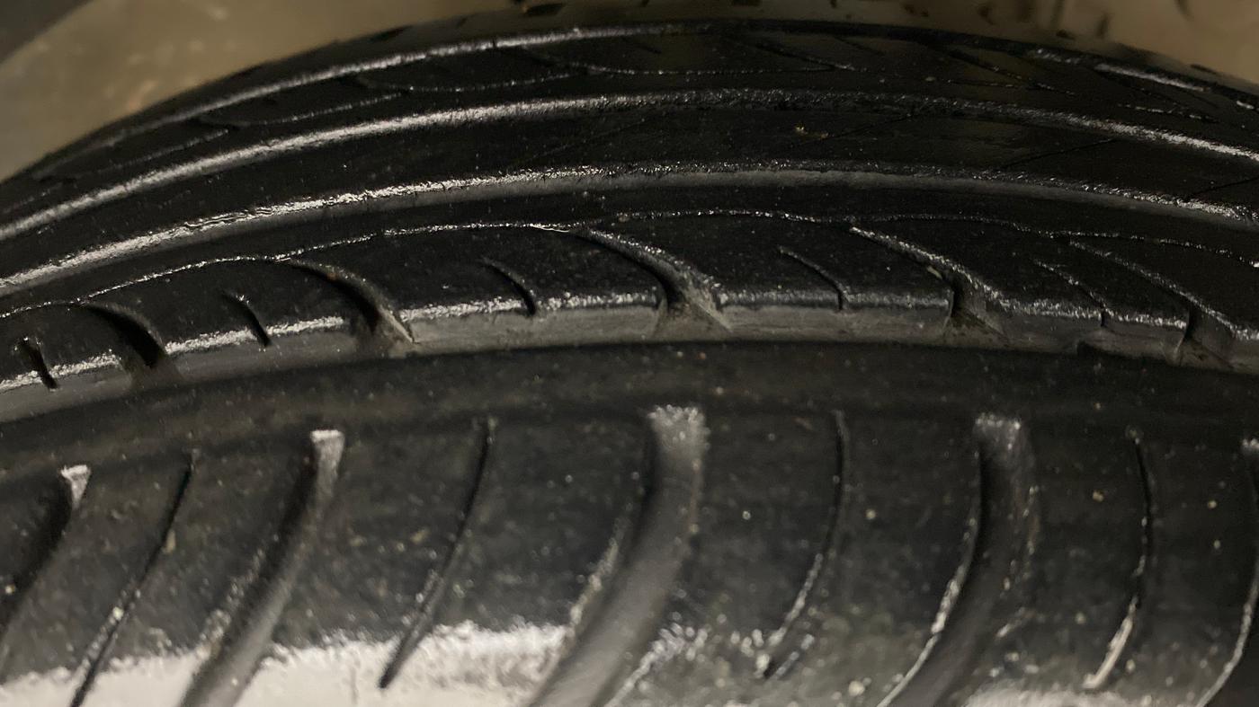 2010 Ford Figo 1.2 EXI DURATEC, Petrol, Manual, 53,131 km, Right Front Tyre Tread