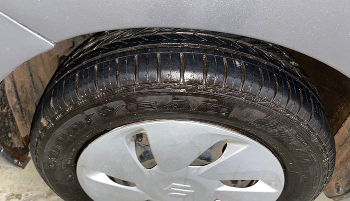 2017 Maruti Celerio VXI AMT, Petrol, Automatic, 68,498 km, Left Front Tyre Tread