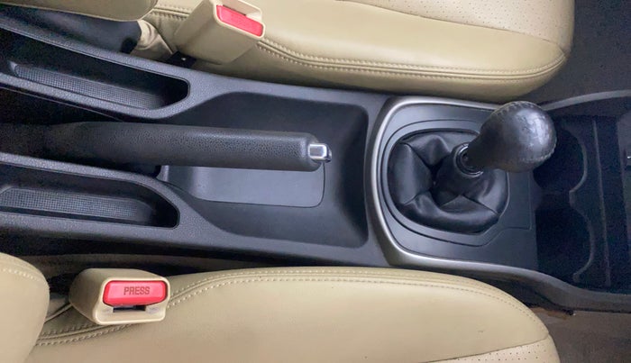 2017 Honda City 1.5L I-VTEC VX, Petrol, Manual, 68,172 km, Gear Lever