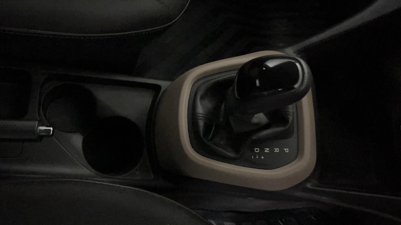 2017 Hyundai Grand i10 SPORTZ (O) AT 1.2 KAPPA VTVT, Petrol, Automatic, 24,817 km, Gear Lever