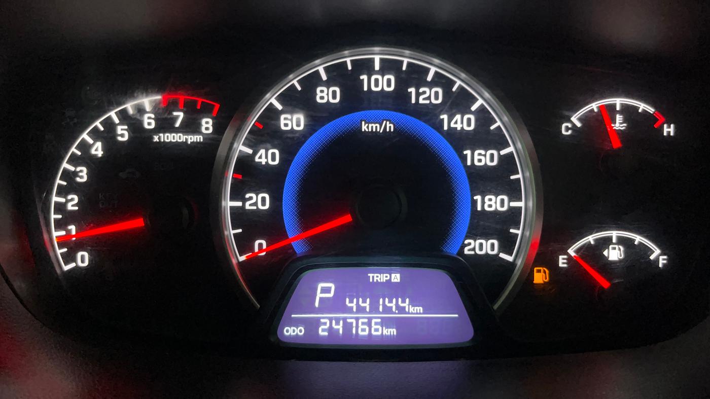 2017 Hyundai Grand i10 SPORTZ (O) AT 1.2 KAPPA VTVT, Petrol, Automatic, 24,817 km, Odometer Image