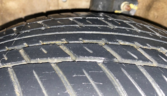 2017 Maruti Celerio VXI, Petrol, Manual, 32,073 km, Left Front Tyre Tread