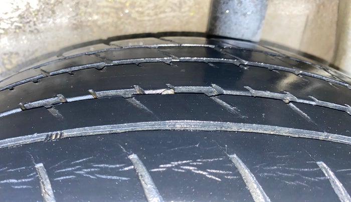 2017 Maruti Celerio VXI, Petrol, Manual, 32,073 km, Left Rear Tyre Tread