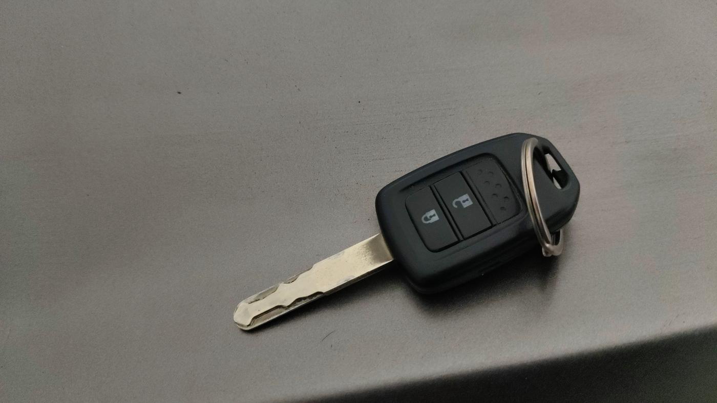 2016 Honda Jazz 1.2L I-VTEC V AT, Petrol, Automatic, 56,165 km, Key Close Up