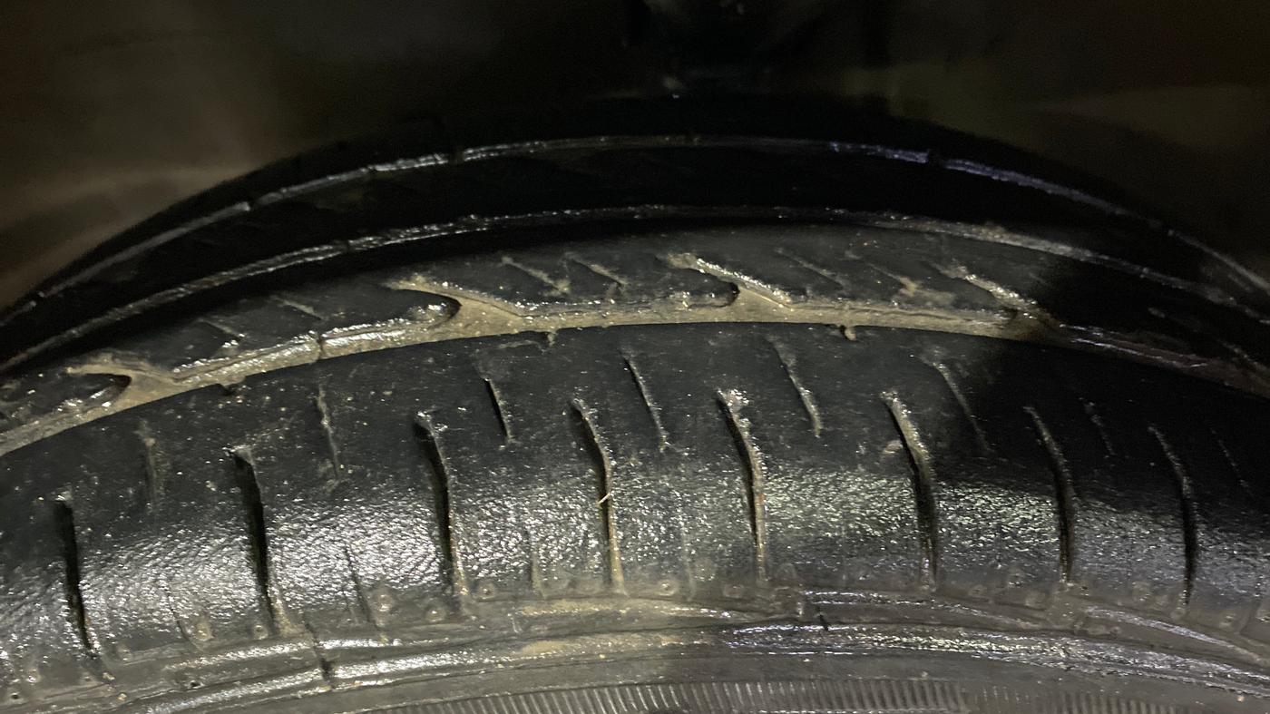 2013 Maruti Alto 800 LXI, Petrol, Manual, 79,469 km, Left Front Tyre Tread